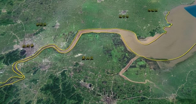 钱塘江现鱼鳞潮如万马奔腾，它的奇表现在哪里？