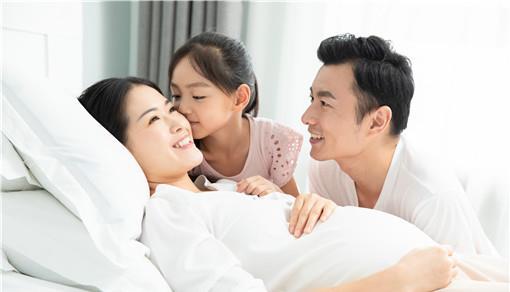 卫健委称5月31日后可生三孩，这其中有哪些信息值得关注？