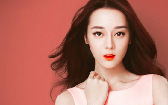 许飞端碗火锅上车，娱乐圈还有哪些吃货明星？