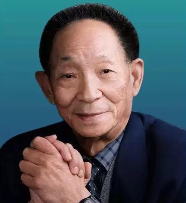 中国“杂交水稻之父”袁隆平一共有3个儿子，他们的近况如何？