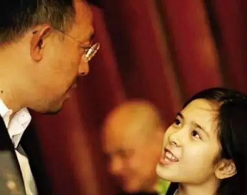 姜文的中法混血女儿，26岁美得令人心醉，比后妈周韵还美，现在怎样了？