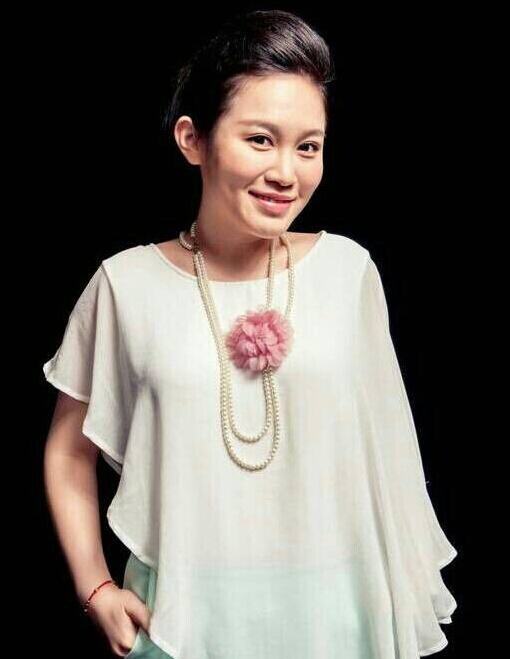 从专业的角度来看,萱萱演唱的《残酷月光》如何?