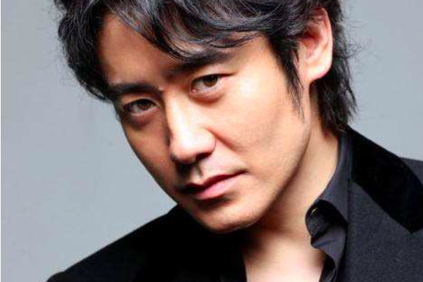 吴秀波曾志伟同框现身饭局，吴秀波还有机会复出吗？