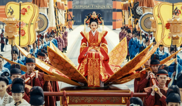 《东宫》女主彭小苒到底有没有整容？