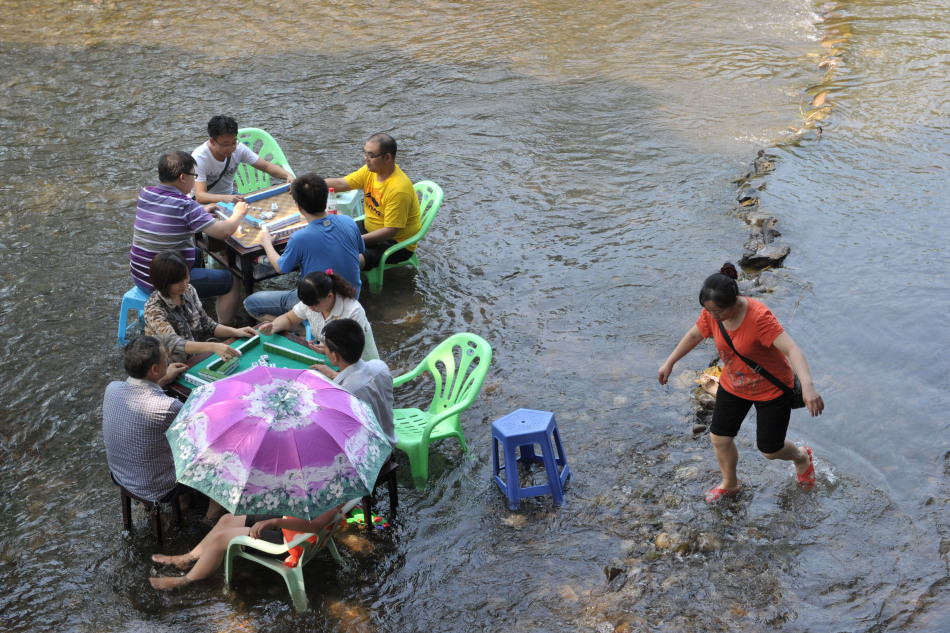 北京发布蓝色高温预警，高温预警分为几个等级，几种颜色？