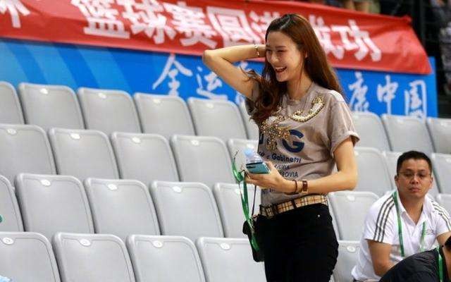 32岁女篮女神许诺现状如何，她脱单了吗？