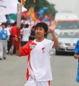 当初汶川地震，带领40名同学逃生的“雷楚年”，为何后来被判12年？