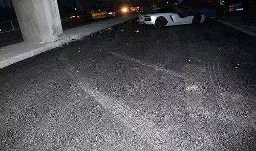 林俊杰违规停车,还有哪些明星有过交通违法行为?