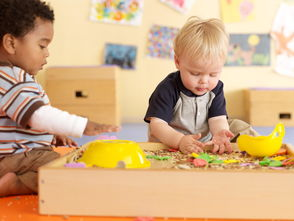 八个月的宝宝，如何进行早教？