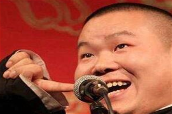 岳云鹏晒手写信庆结婚10周年，你觉得他的婚姻状况怎么样？