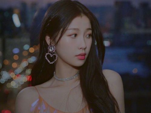 虞书欣加上了Lisa微信，她俩有什么样的缘分？