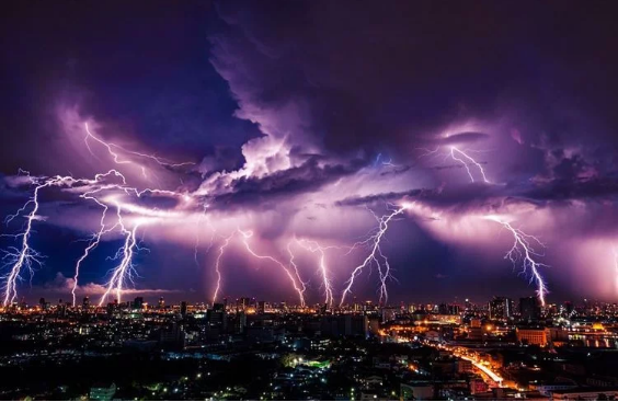 有人说“正月打雷，坟谷堆”，这个有什么含义呢？