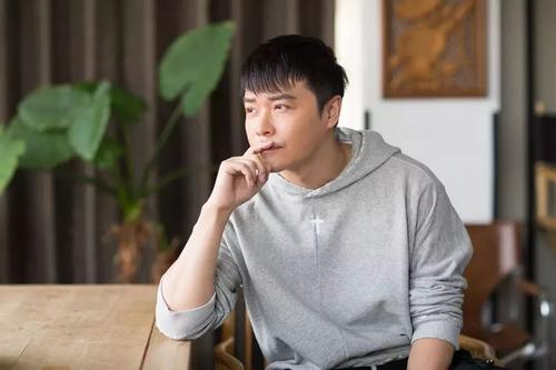 陈思诚成中国首位百亿票房导演，他都有哪些作品？