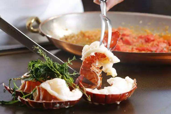 北京3000元一桌的私房菜被喷，米其林餐厅就一定好吃吗？