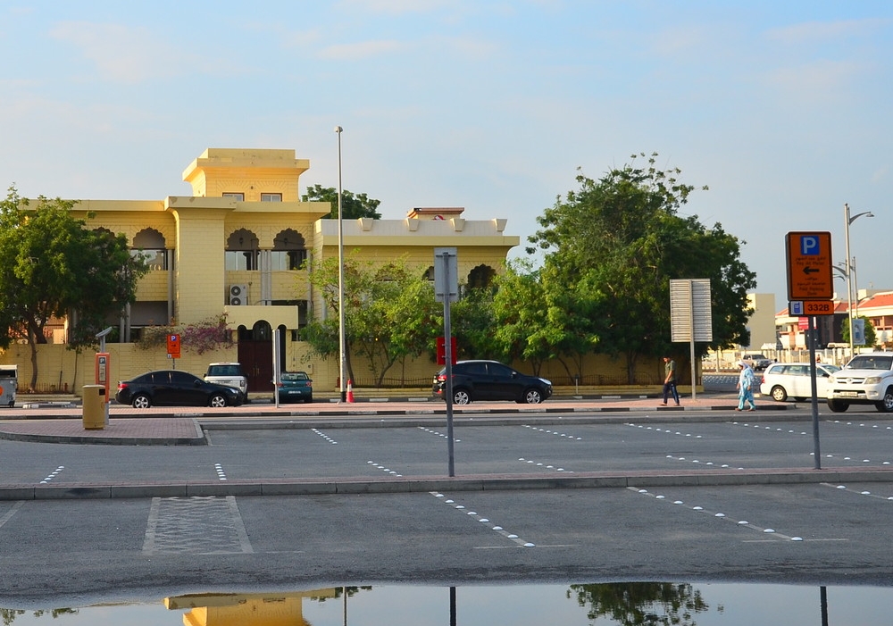 迪拜王子开全球限量版豪车!迪拜王室到底多有钱?