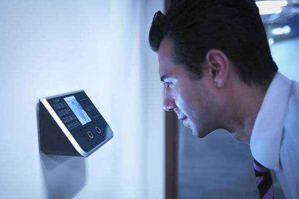 “人脸识别”是否存在技术滥用现象？