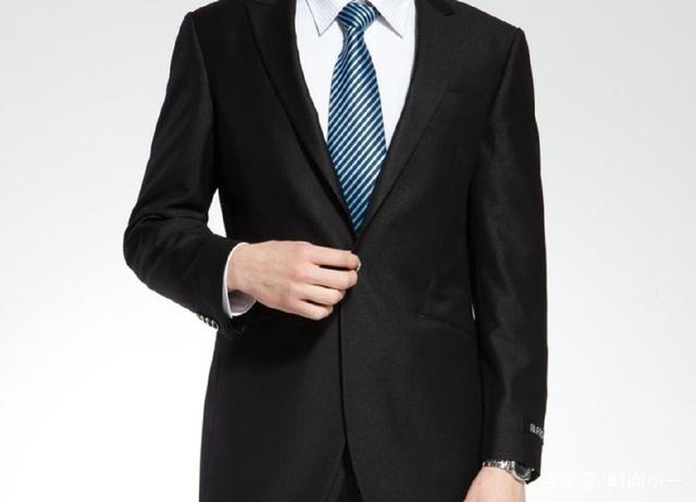 男人怎样穿衣服