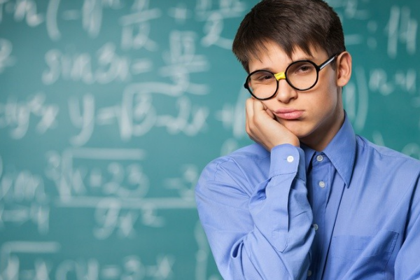 年轻人为什么开始严重脱发呢？