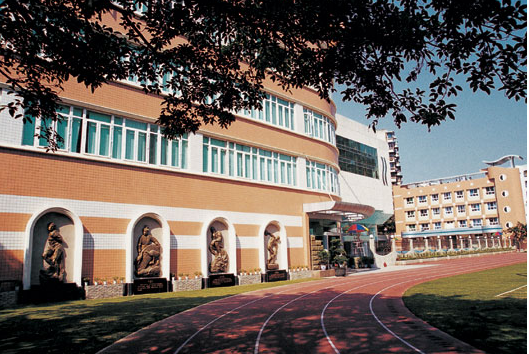 呼和浩特的内蒙古财经职业学校怎么样？分配如何？有没有在校的学生贴心回答下？急