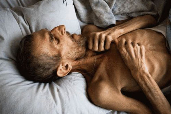 签马关条约的两个日本人下场怎样,据说一个被刺一个病死?