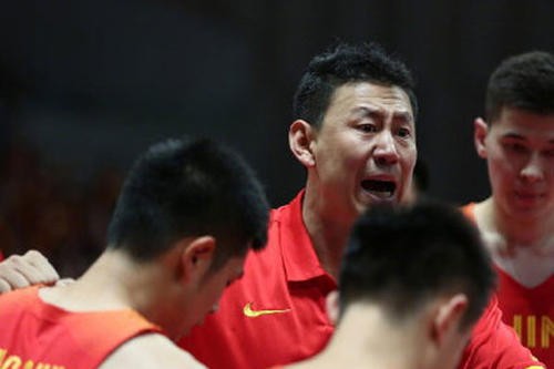 李楠卸任男篮主教练一职后，为何杜峰会成为他的接替人？