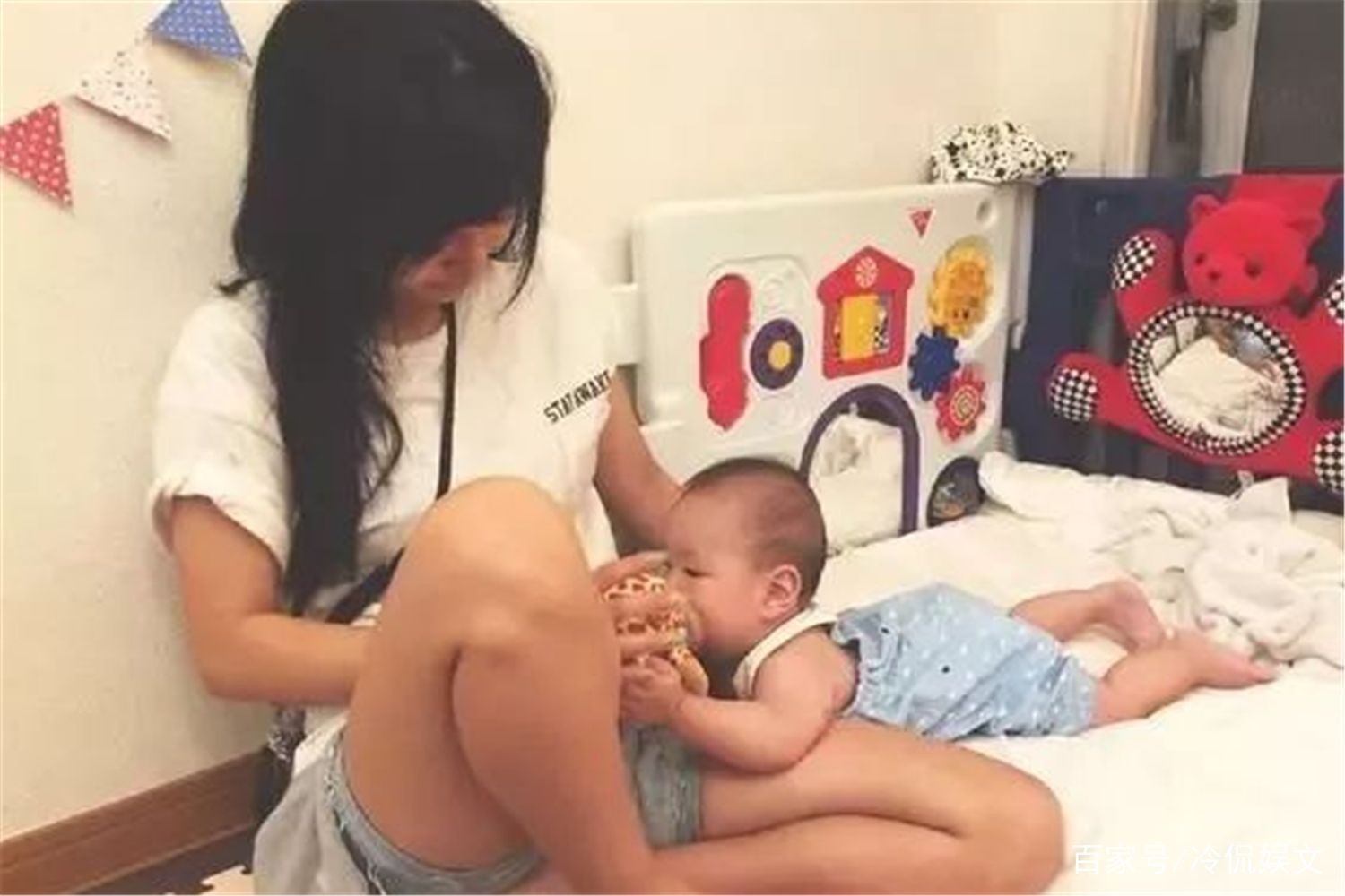 苍井空确诊新冠，2岁双胞胎儿子也感染，她的老公有没有被感染？