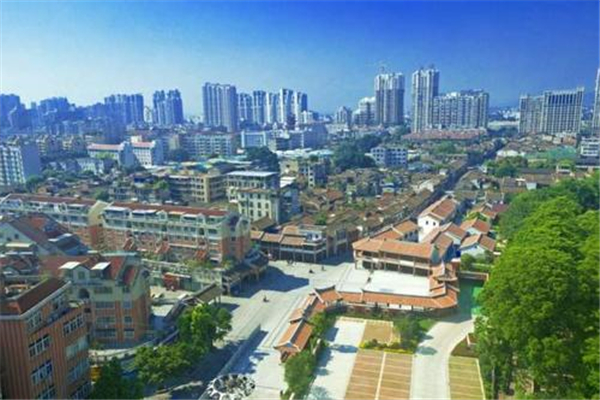 中国第三季度GDP同比增长4.9%，这说明了什么？