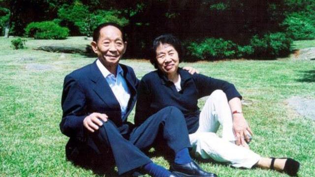 中国“杂交水稻之父”袁隆平一共有3个儿子，他们的近况如何？