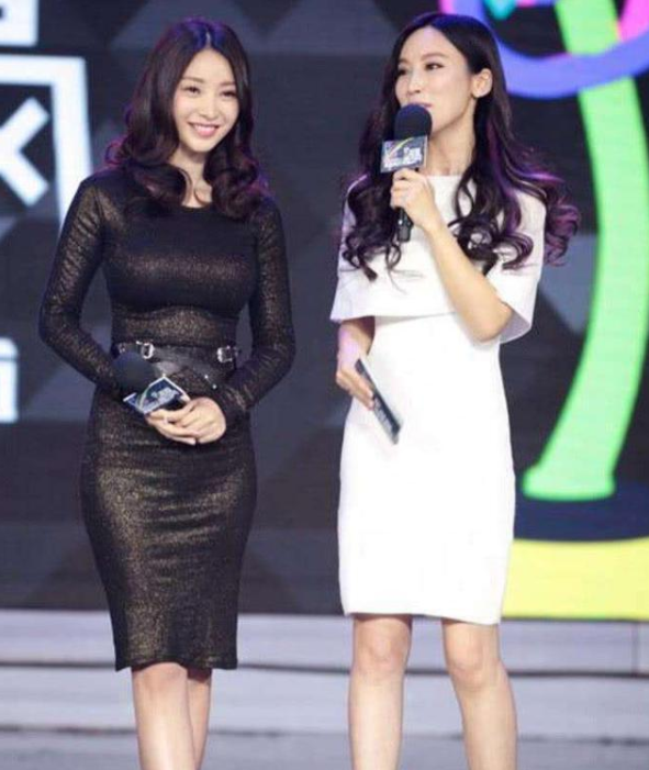 有种“整容”叫谢楠留长发，原来美妻家中藏，难怪吴京不愿炫妻，你赞同吗？