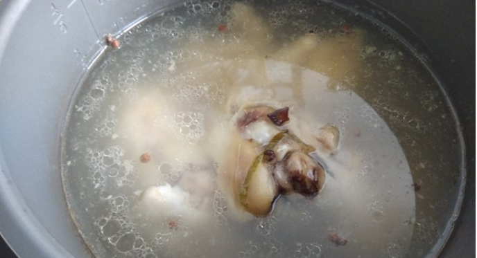 猪脚炖什么好吃