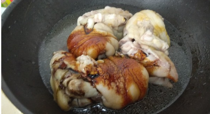 猪脚炖什么好吃