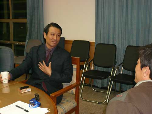 贾伦的个人履历与荣誉