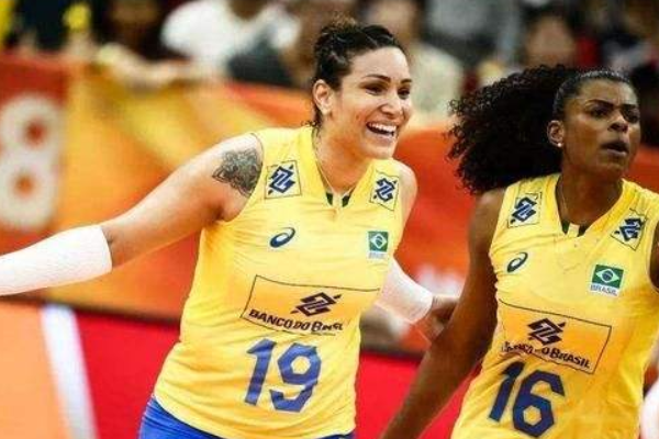 马克里斯和娜丽塔亚,是巴西女排的双子星吗?