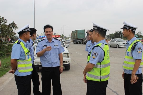 武汉交管局客服电话