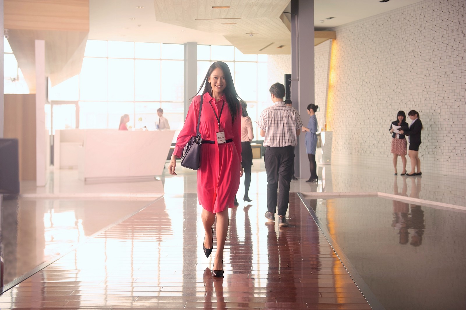 赵小侨结婚的时候伴娘是谁?她们的关系很好吗?