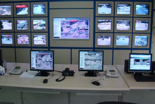 如何打开电脑上的视频监控器界面?