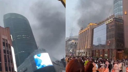 上海外滩附近突发火灾，导致起火的原因是什么？