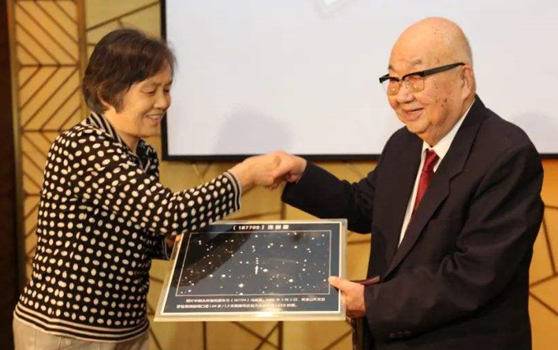 著名物理学家冯端院士去世,他生前是个怎样的人?