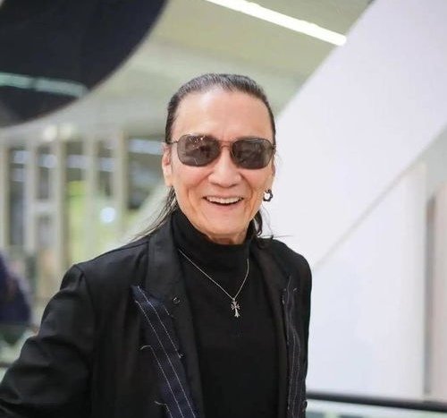 谢贤、谢霆锋相隔十余年获金像奖最佳男主角，他们都有过哪些优秀作品？