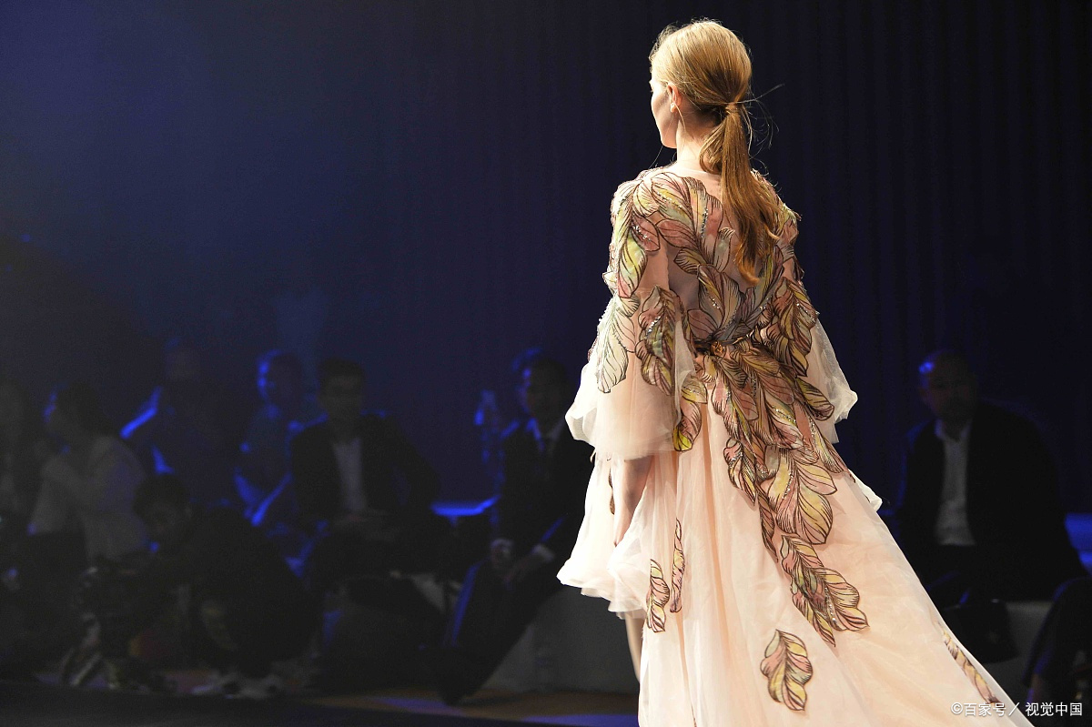 想要购买婚纱,知名国际婚纱品牌有哪些?