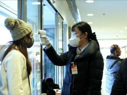 新冠肺炎期间内，如何区分普通感冒和新冠病毒？