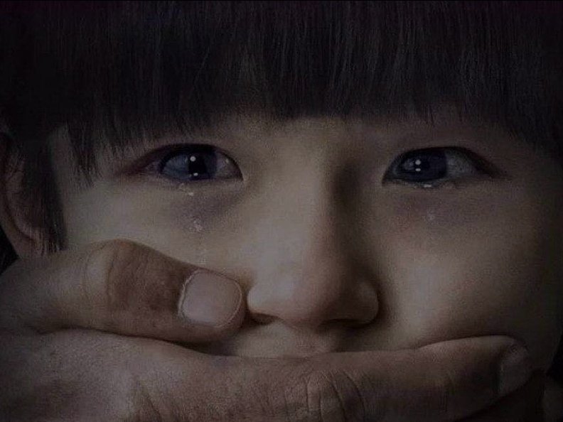 山东夫妻为给儿子看病2次卖亲生女儿，买家是否也会被判刑？