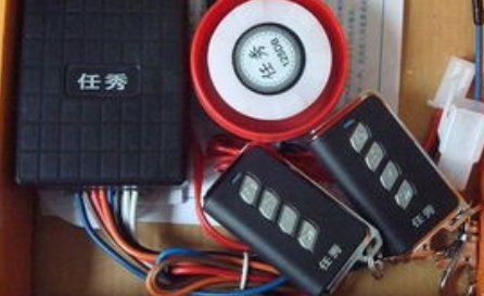 如何解开电动车的防盗器