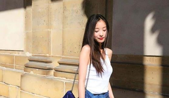 倪妮初中毕业照曝光，她与现在的变化大吗？