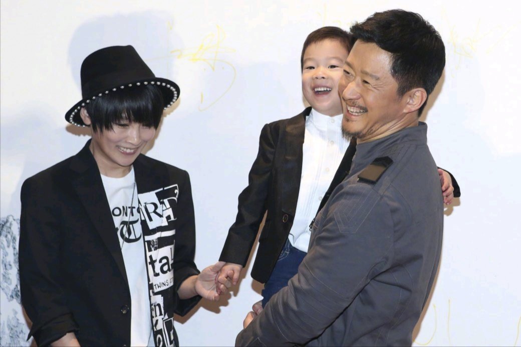 谢楠给吴京的封口费是一个吻，两人的相处模式到底有多甜？