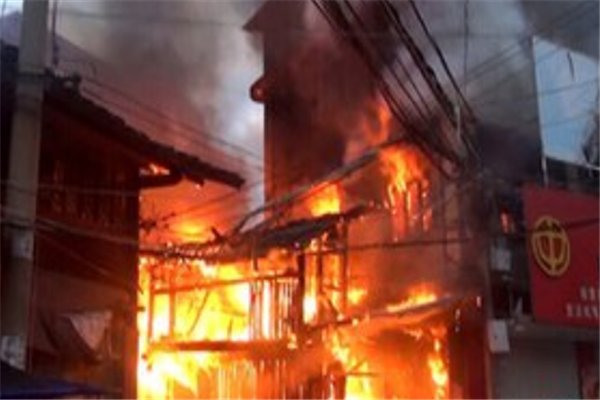 贵州一95后女警狂爬23楼疏散火灾现场住户，这样的体力是如何练成的？