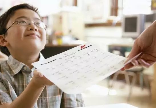 有没有必要给孩子报名奥数的辅导班?对他的学习会有帮助吗?