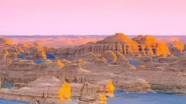 雅丹地貌怎么形成的