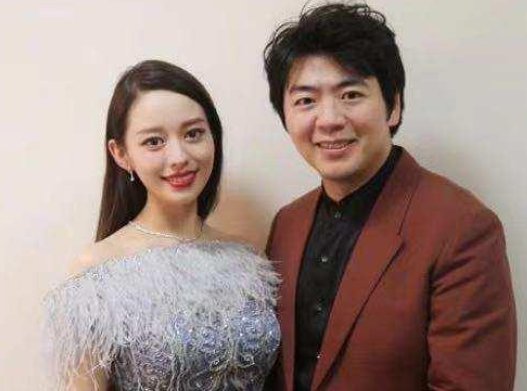 为什么吉娜朗朗被点名批评了？