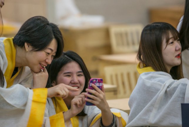 韩媒称韩国现为“拼爹时代”，当代年轻人的收入为何这么低？